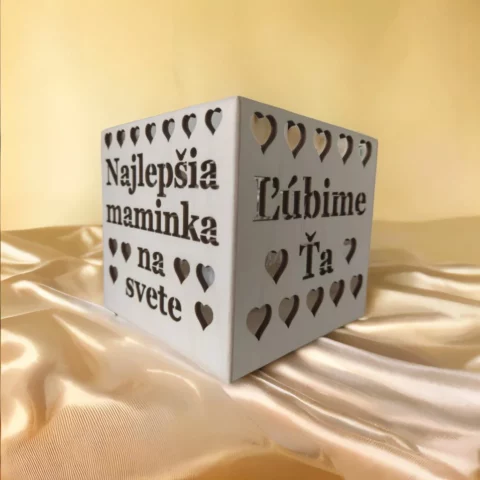 Drevený svietnik pre Mamičku