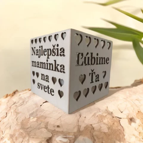 Drevený svietnik pre Mamičku