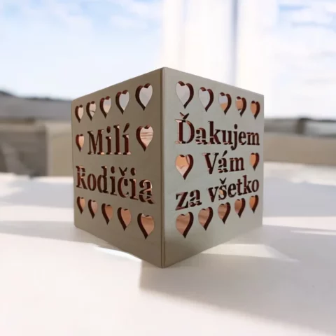 Drevený svietnik s poďakovaním